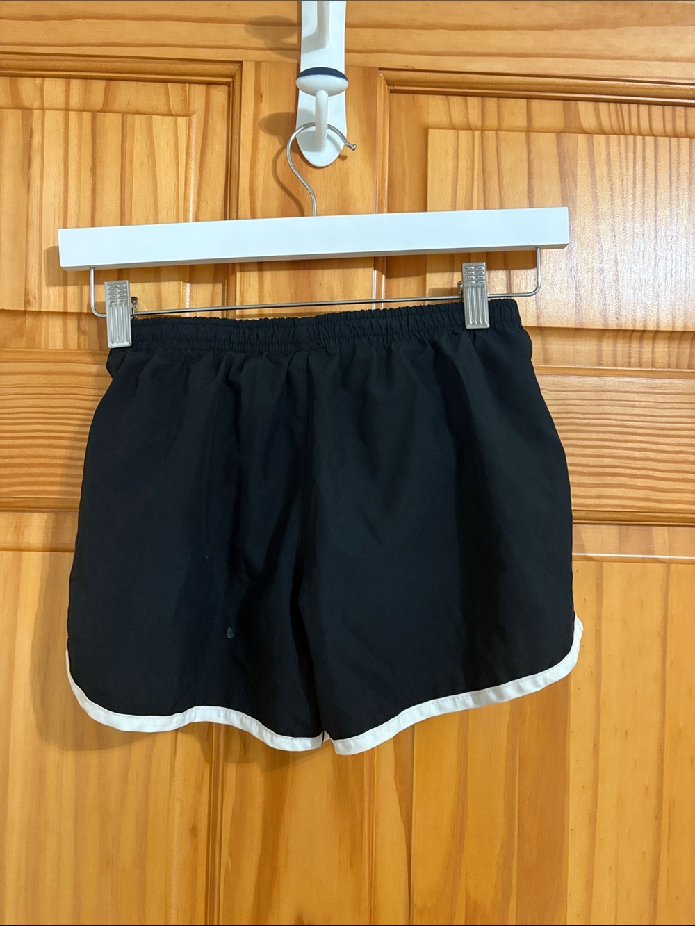 Nike Girls Size Medium Black Athletic Shorts - Picture 2 of 4
